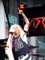 Twisted Sister-011