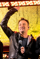 Bruce Springsteen World AIDS Day (RED) Concert Times Square, NYC 12.1.14