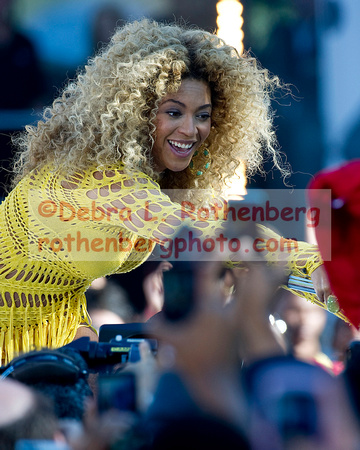 Beyonce_DLR-058