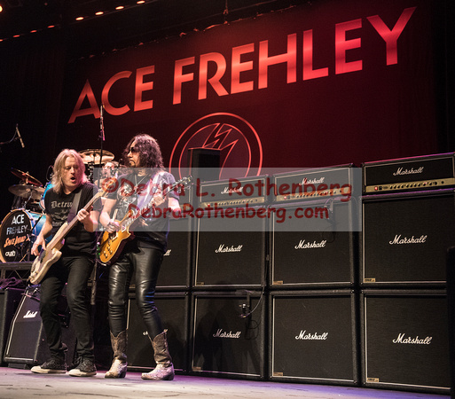 Ace Frehley-043
