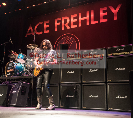 Ace Frehley-045