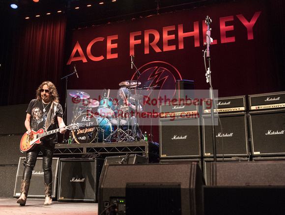 Ace Frehley-056