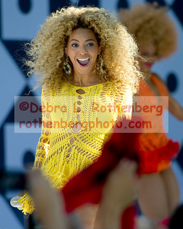 Beyonce_DLR-034