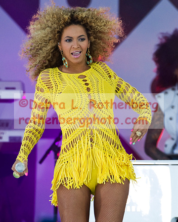 Beyonce_DLR-027
