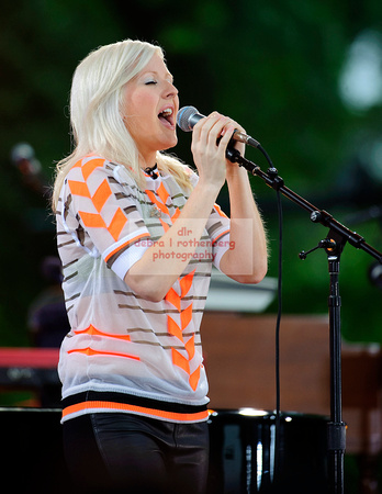 Ellie Goulding performs on ABC's "Good Morning America"
